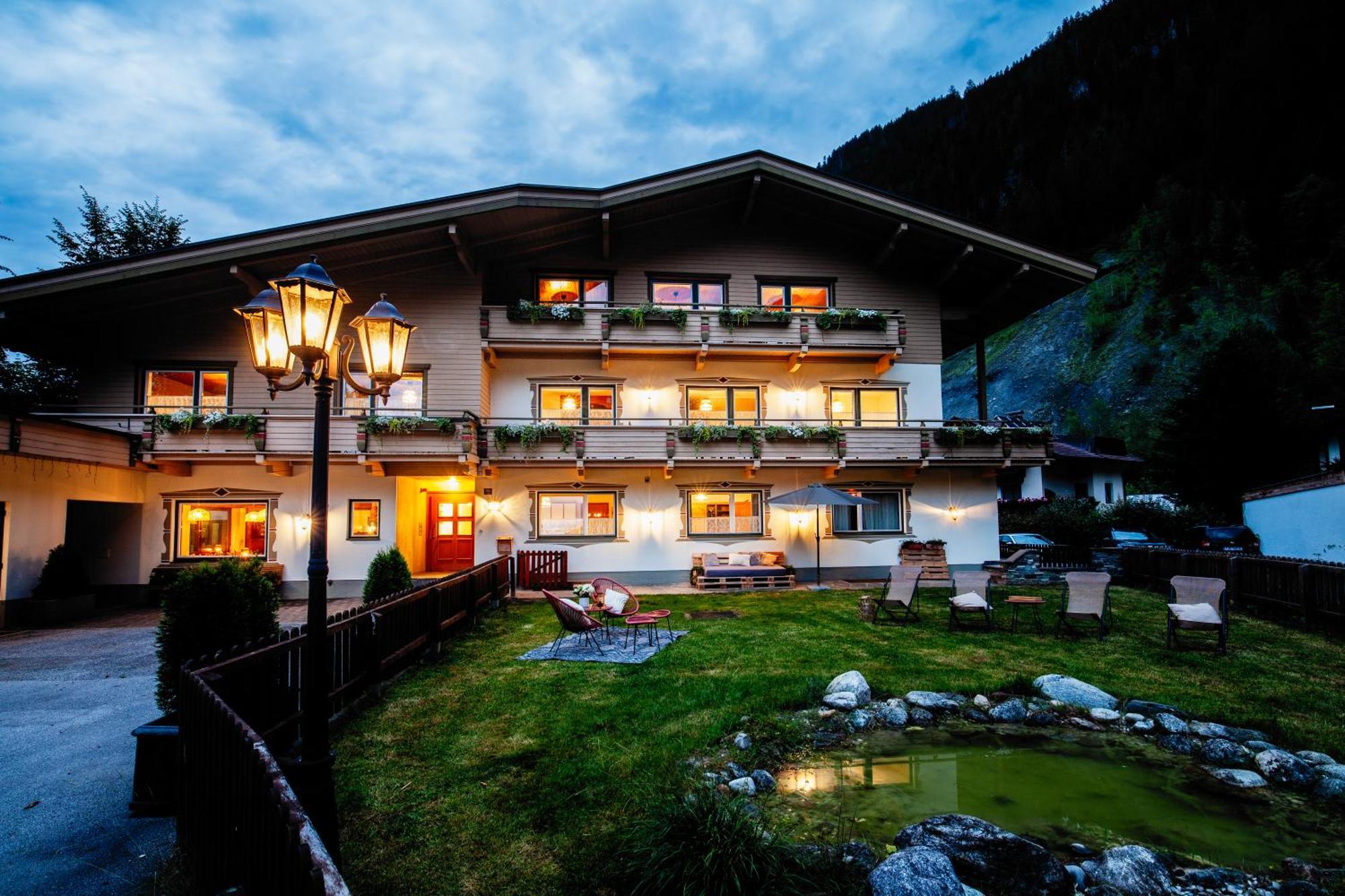 Pinetree Lodge Mayrhofen Dış mekan fotoğraf