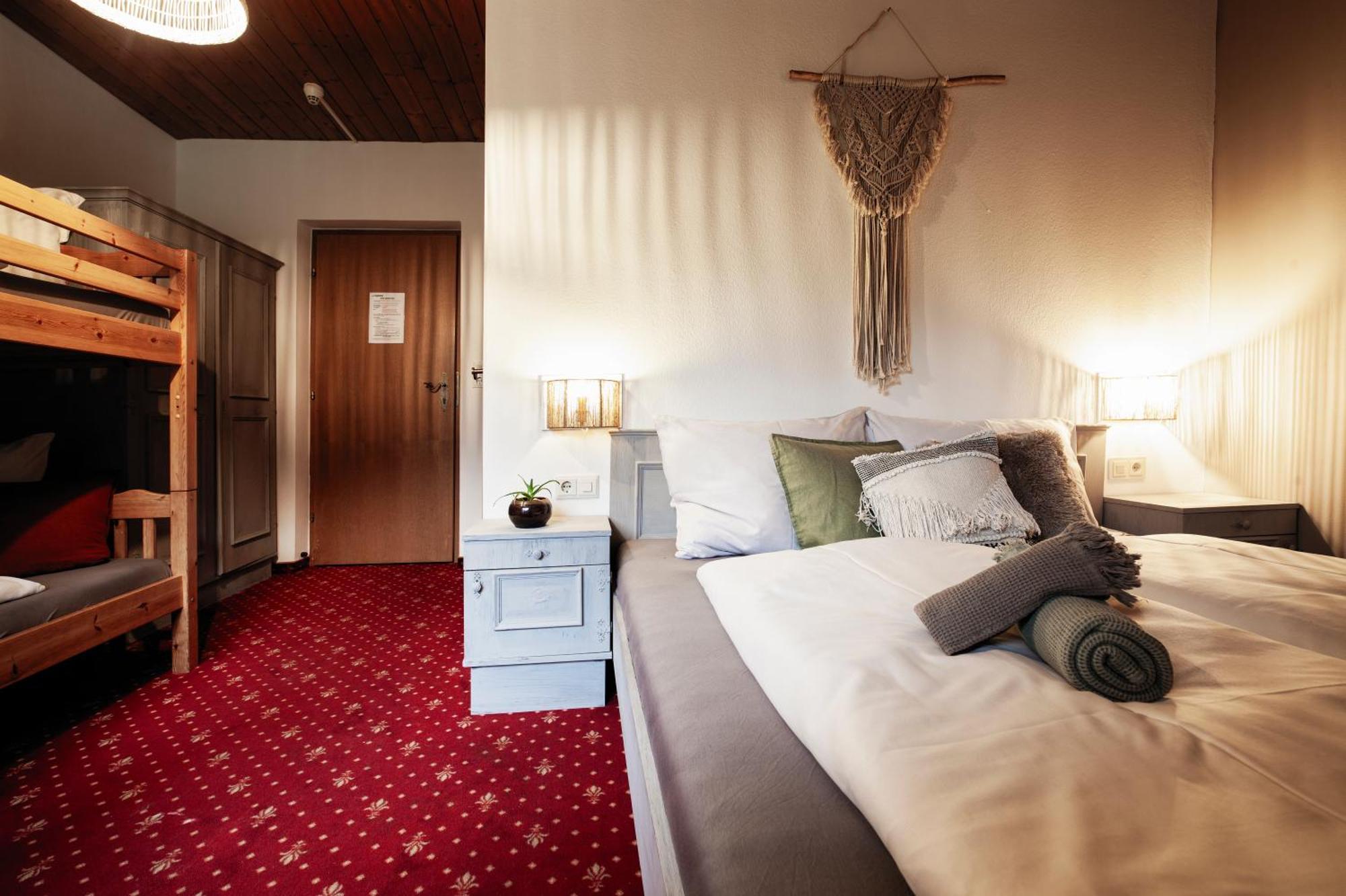 Pinetree Lodge Mayrhofen Oda fotoğraf
