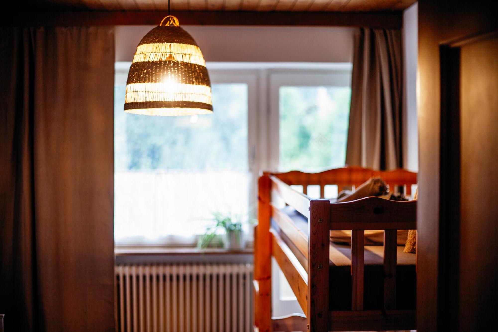 Pinetree Lodge Mayrhofen Oda fotoğraf